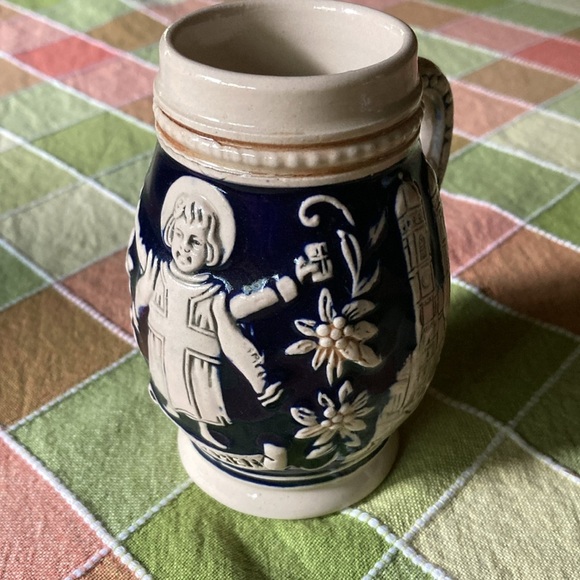 Wekara vintage ceramic beer stein 4.5” German collectible - Picture 2 of 5